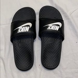 nike black slides